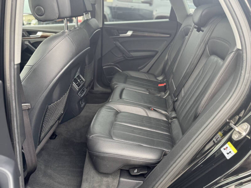 2018 Audi Q5 2.0T quattro Premium Plus