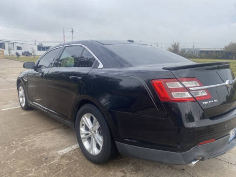 2014 Ford Taurus SEL