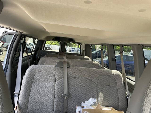 2026 Chevrolet Express LT 3500