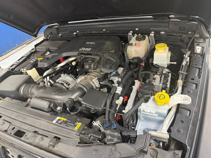 2021 Jeep Gladiator Sport