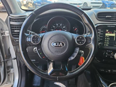 2015 Kia Soul +