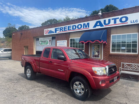 2005 Toyota Tacoma for sale at FREEDOM AUTO LLC in Wilkesboro NC