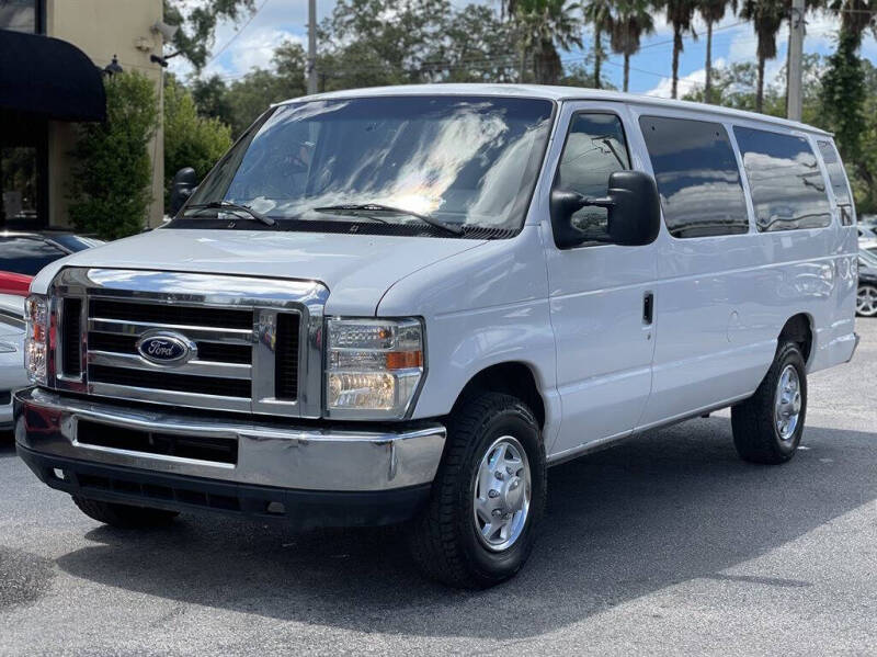2013 Ford E-Series E-350 SD XLT