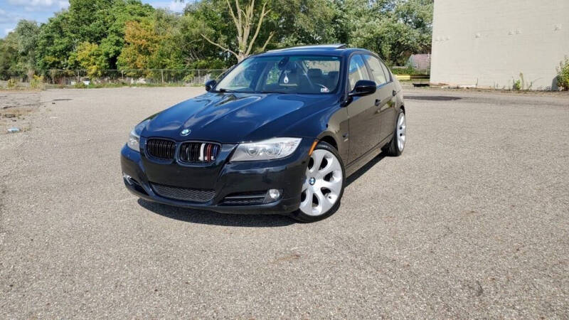 2011 BMW 3 Series 328i's photo