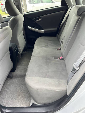 2012 Toyota Prius Two