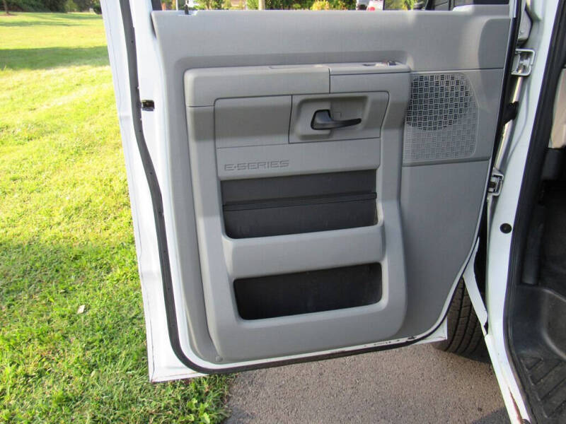 2012 Ford E-Series E-150