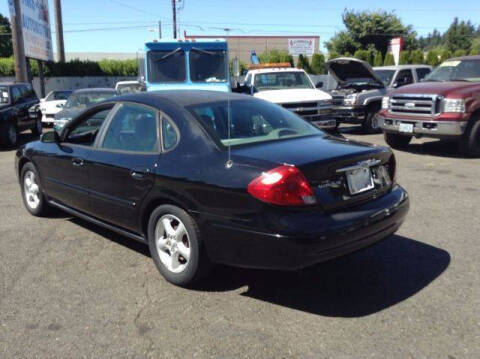 2001 Ford Taurus SE