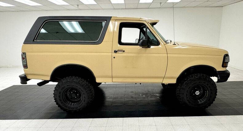 1992 Ford Bronco