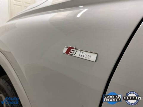 2024 Audi Q4 e-tron quattro Premium Plus 50