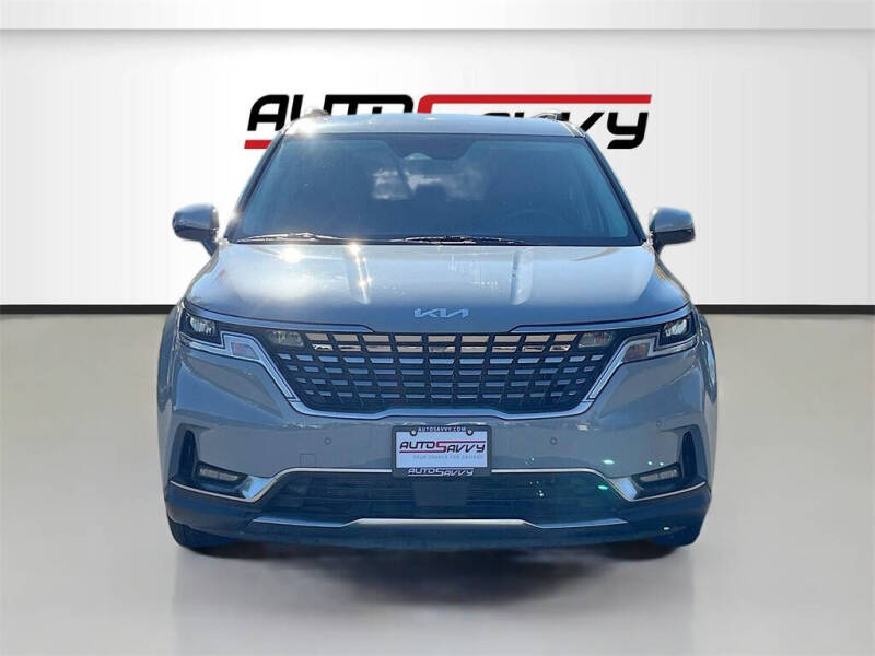 2024 Kia Carnival SX