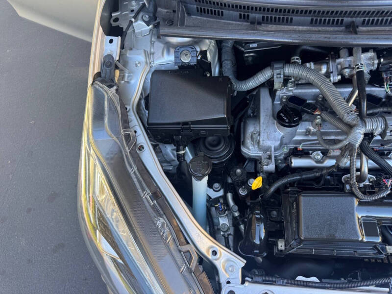 2019 Toyota Prius c L