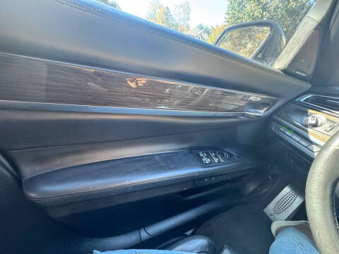 2015 BMW 7 Series 750i