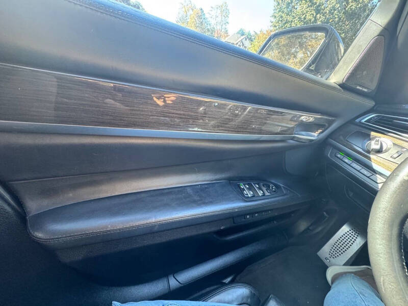 2015 BMW 7 Series 750i