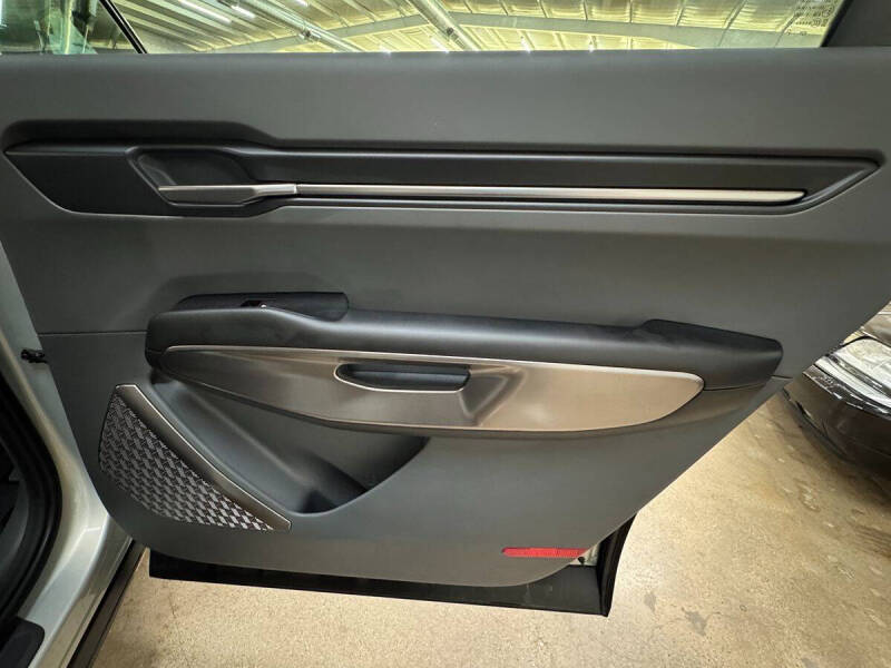 2024 Kia EV9 Light Long Range