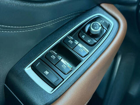 2022 Subaru Outback Touring XT