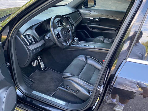 2019 Volvo XC90 T5 R-Design