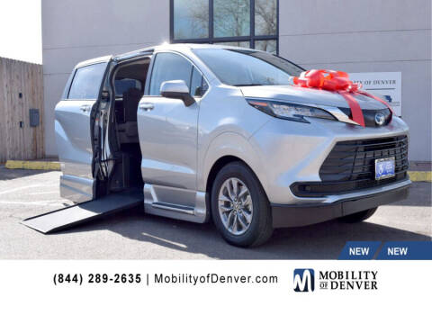 2022 Toyota Sienna for sale at CO Fleet & Mobility in Denver CO