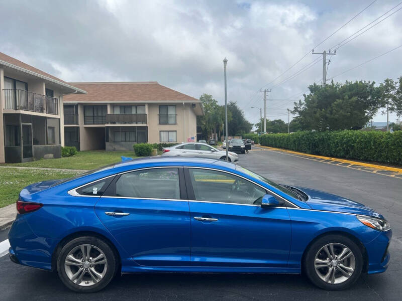 2019 Hyundai Sonata SEL photo 2