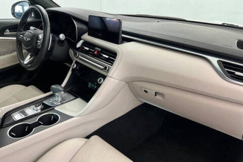 2025 Genesis G70