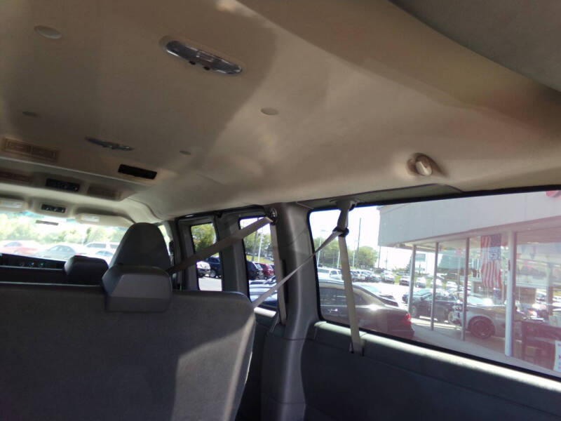 2010 GMC Savana LS 1500