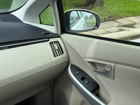 2014 Toyota Prius Three