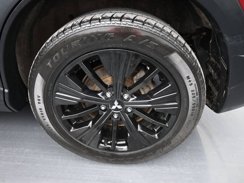2019 Mitsubishi Eclipse Cross LE