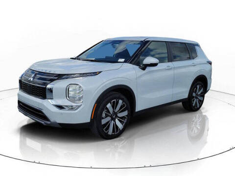 2026 Mitsubishi Outlander SE