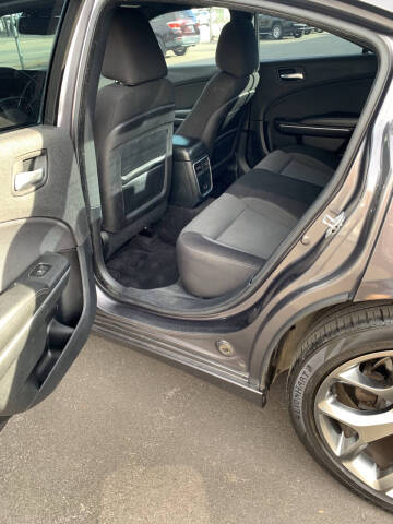 2015 Dodge Charger SE