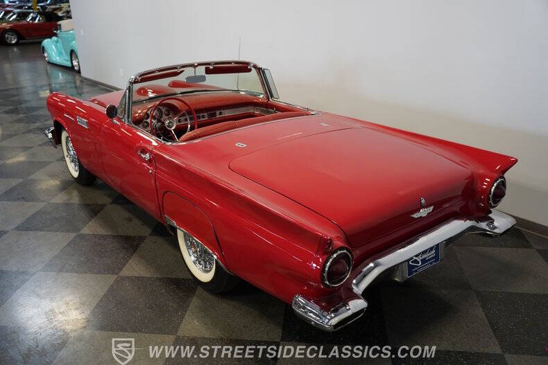1957 Ford Thunderbird