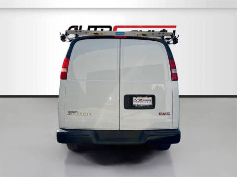 2022 GMC Savana 2500