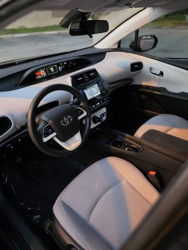 2017 Toyota Prius Two