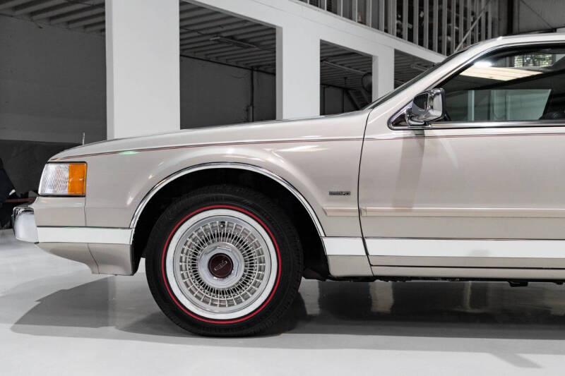 1990 Lincoln Mark VII Bill Blass