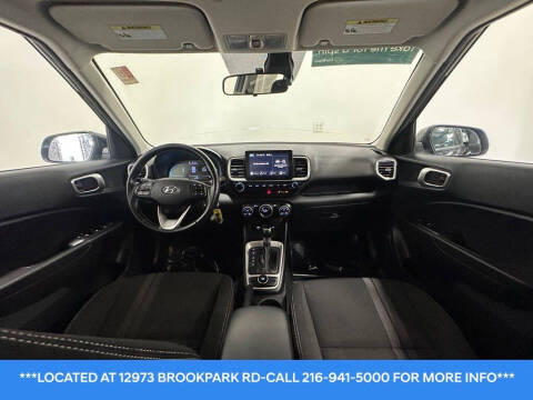 2023 Hyundai Venue SEL