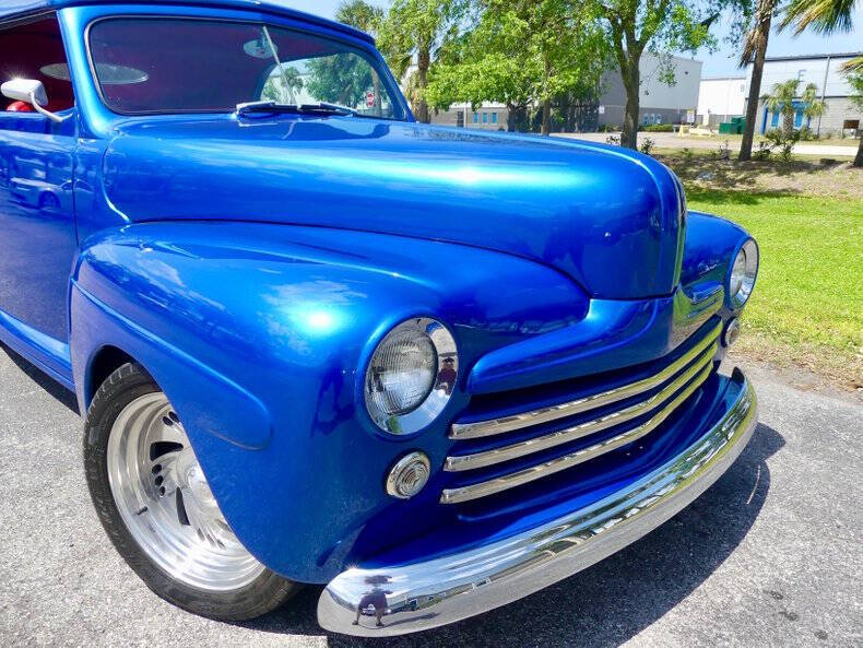 1948 Ford Super Deluxe