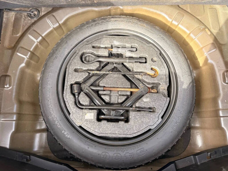 2019 Hyundai Veloster