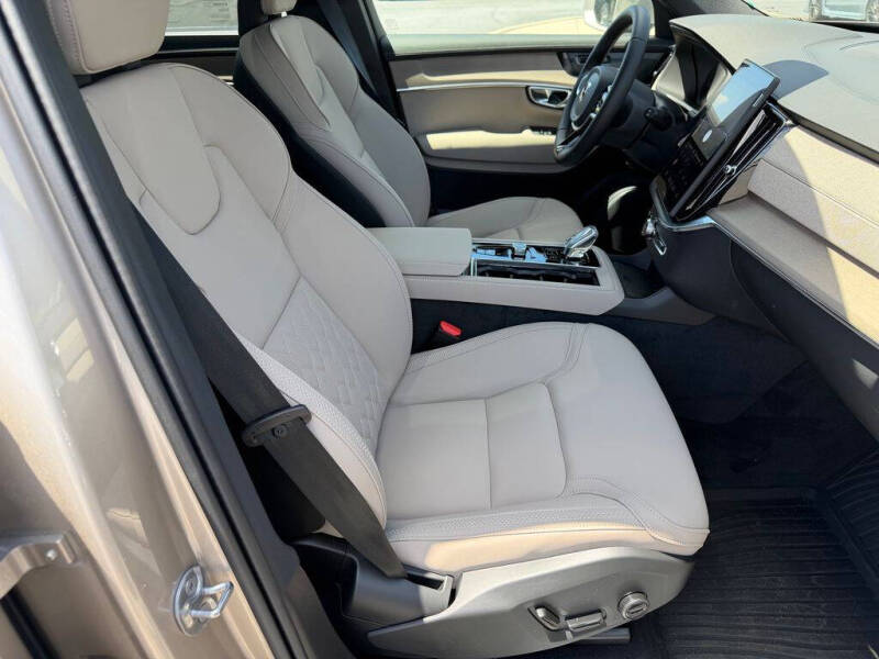 2026 Volvo XC90 B6 Plus 7P
