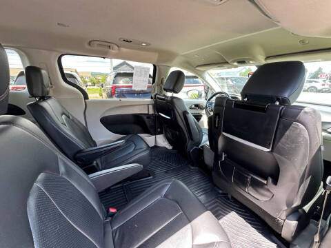 2020 Chrysler Pacifica Touring L Plus