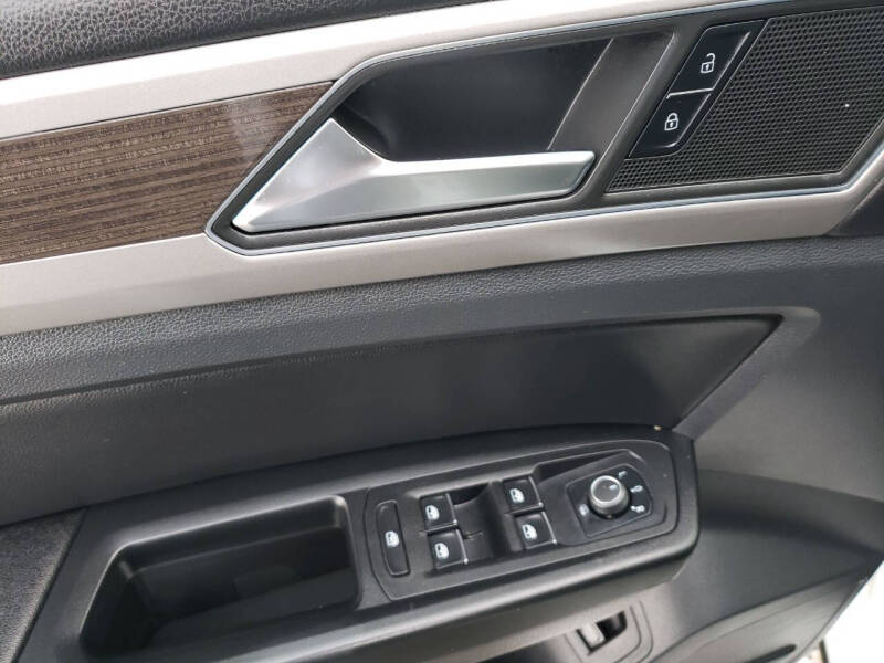 2019 Volkswagen Atlas SE