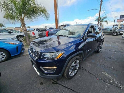 2020 Jeep Compass for sale at FREDY USED CAR SALES in Houston TX