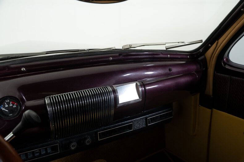 1940 Lincoln Zephyr