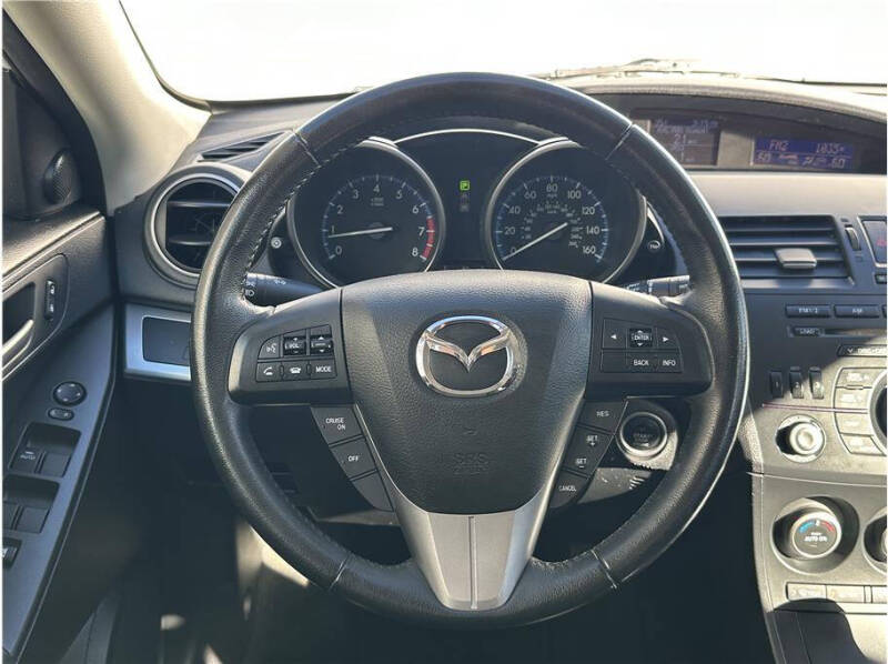 2013 Mazda MAZDA3 i Touring