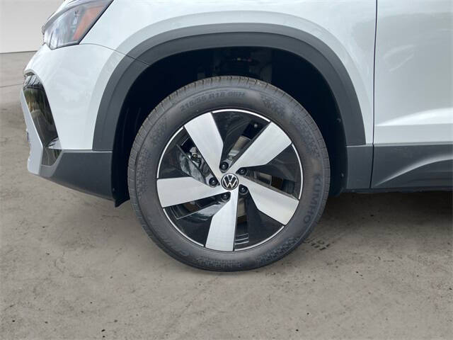 2025 Volkswagen Taos S 4Motion