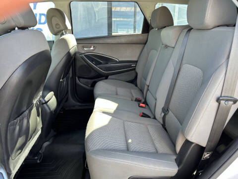 2016 Hyundai Santa Fe SE