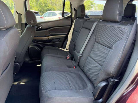 2017 GMC Acadia SLE-2