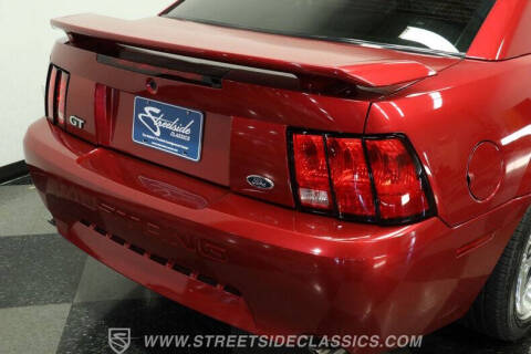 2004 Ford Mustang GT Deluxe