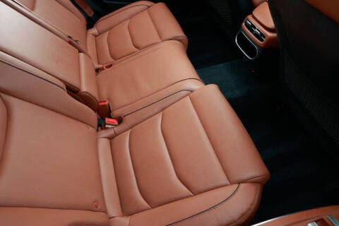 2022 Genesis GV70 2.5T Standard