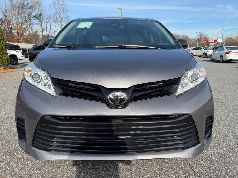 2018 Toyota Sienna L 7-Passenger