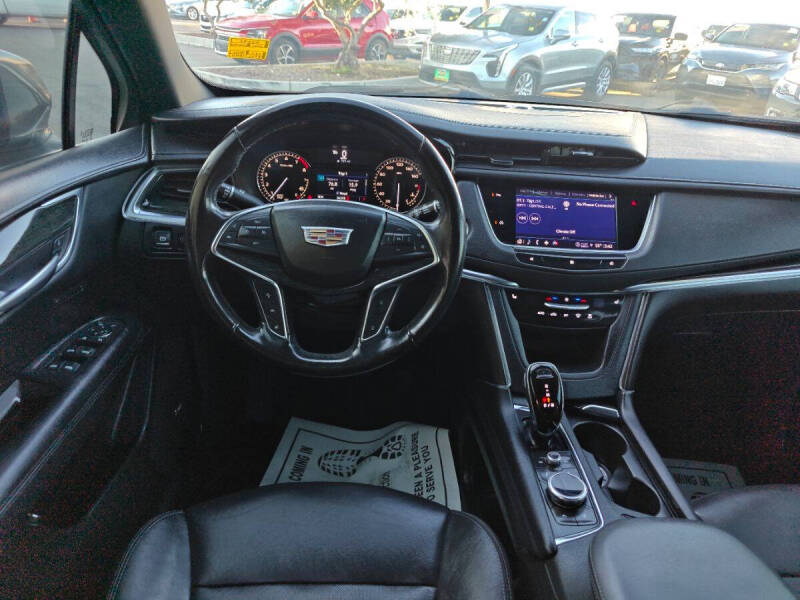 2021 Cadillac XT5 Premium Luxury