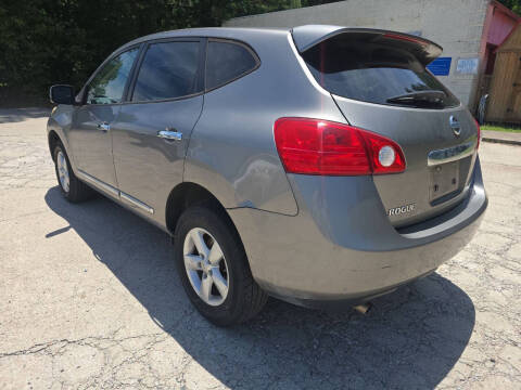 2013 Nissan Rogue SV w/SL Package