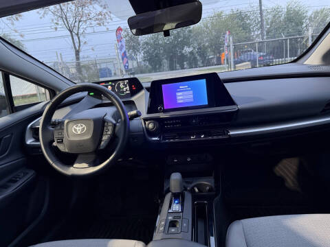 2024 Toyota Prius LE